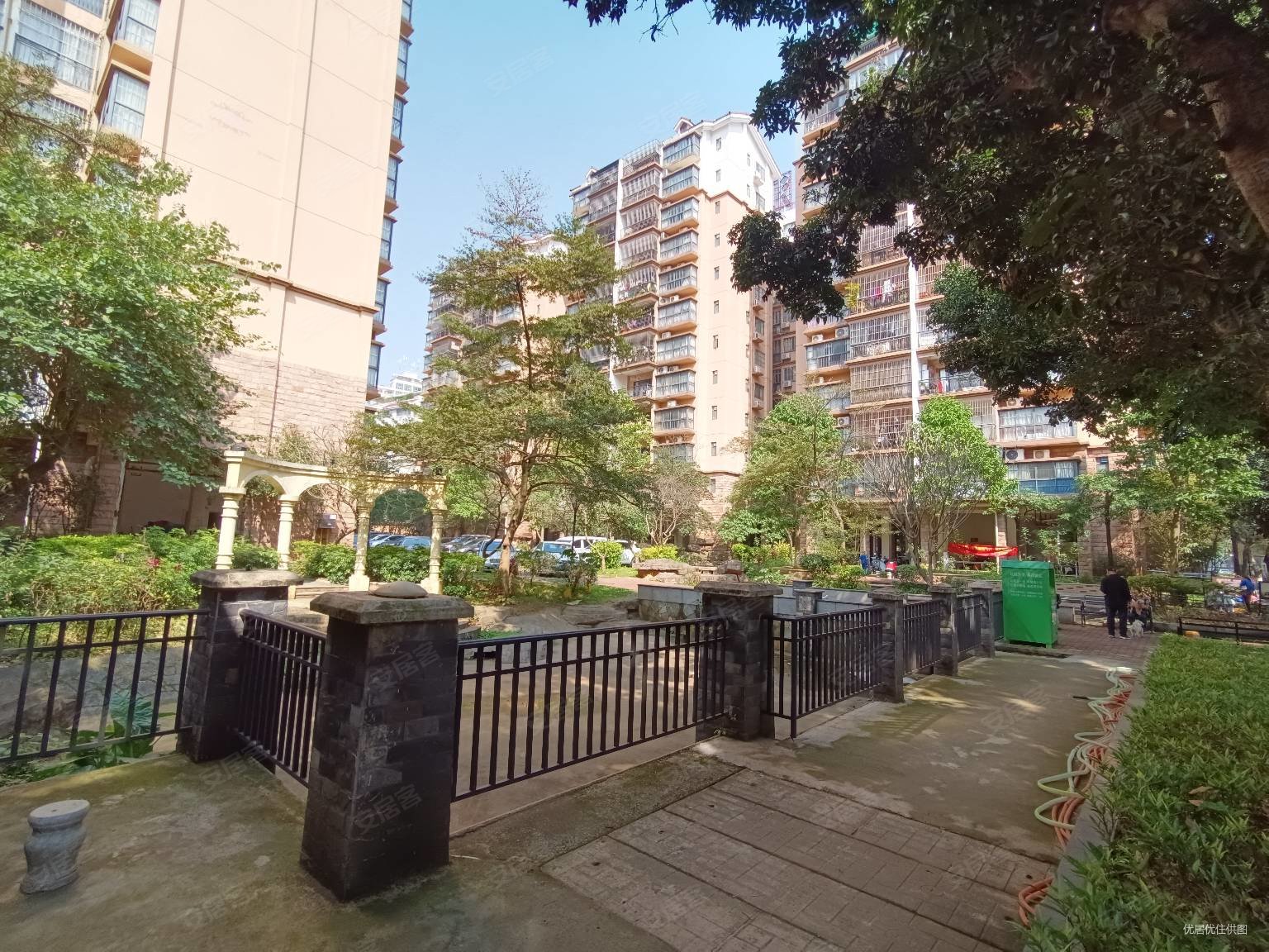 嘉汇馨源(北区)3室2厅2卫104.33㎡南北88万