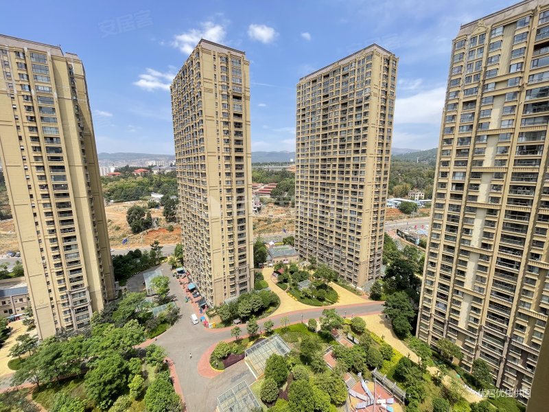 精装 朝向西 2室 天宇澜山 84平 房东急置换 诚心出售