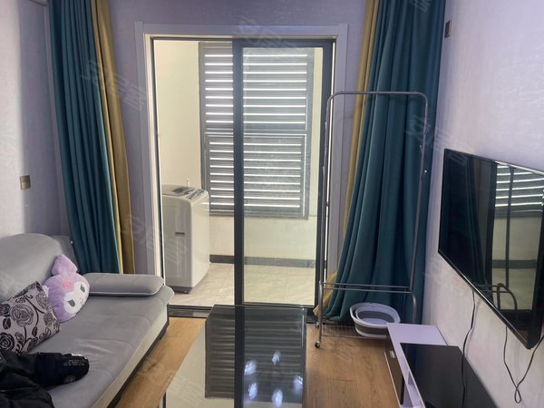 海宁长安镇农发区新天地公馆长安地铁口 学校旁新天地公馆精装一室一厅诚心出租 拎包入住出租房源真实图片