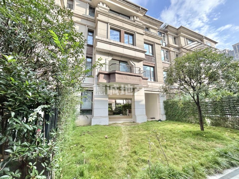 北辰朗诗南门绿郡别墅