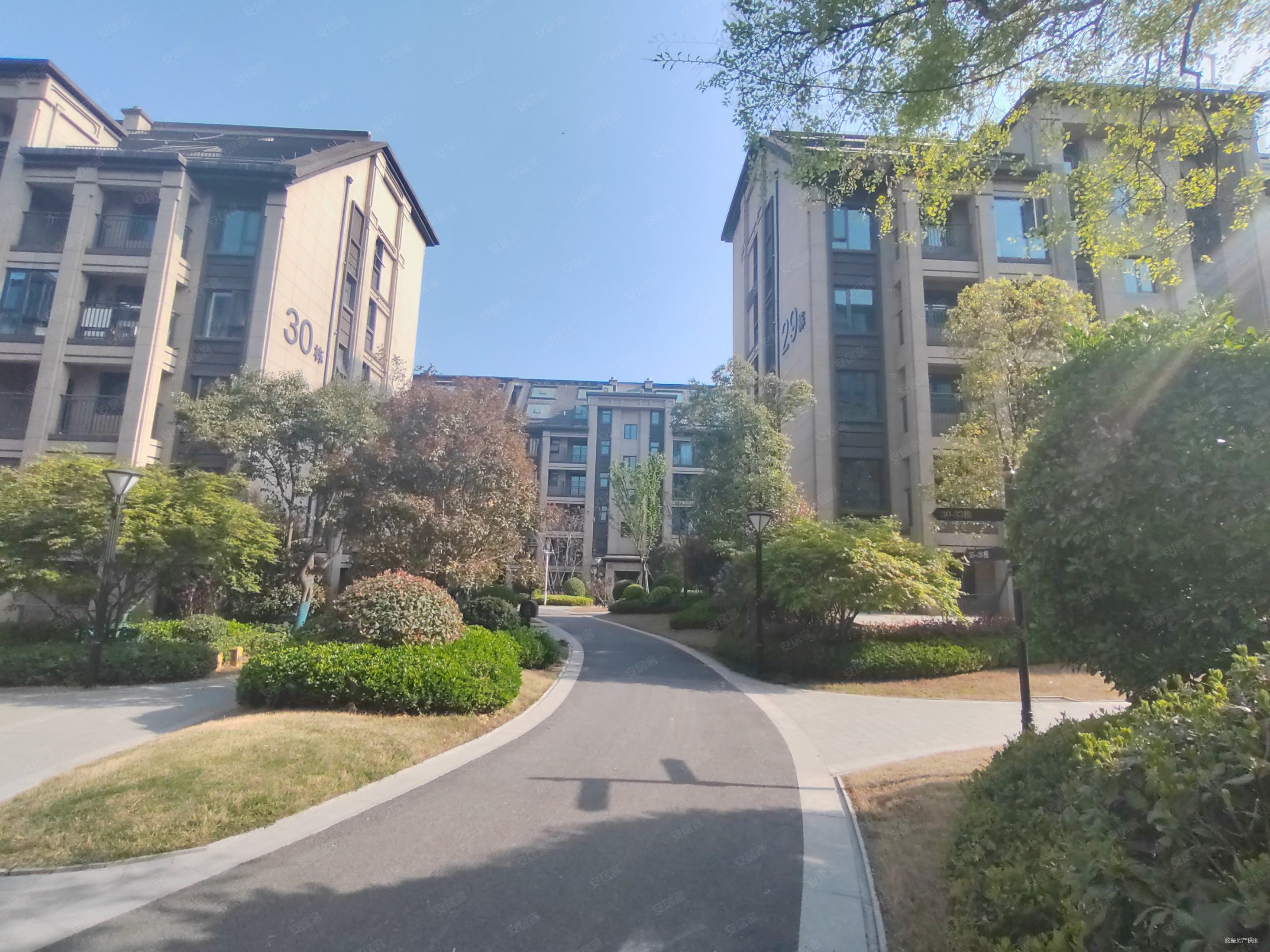 保利洋房低密宜居高楼层采光充足看房有钥匙