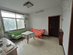 恩施恩施市黄泥坝清外初中附近单位大院，三房两厅停车方便，居家陪读出租房源真实图片