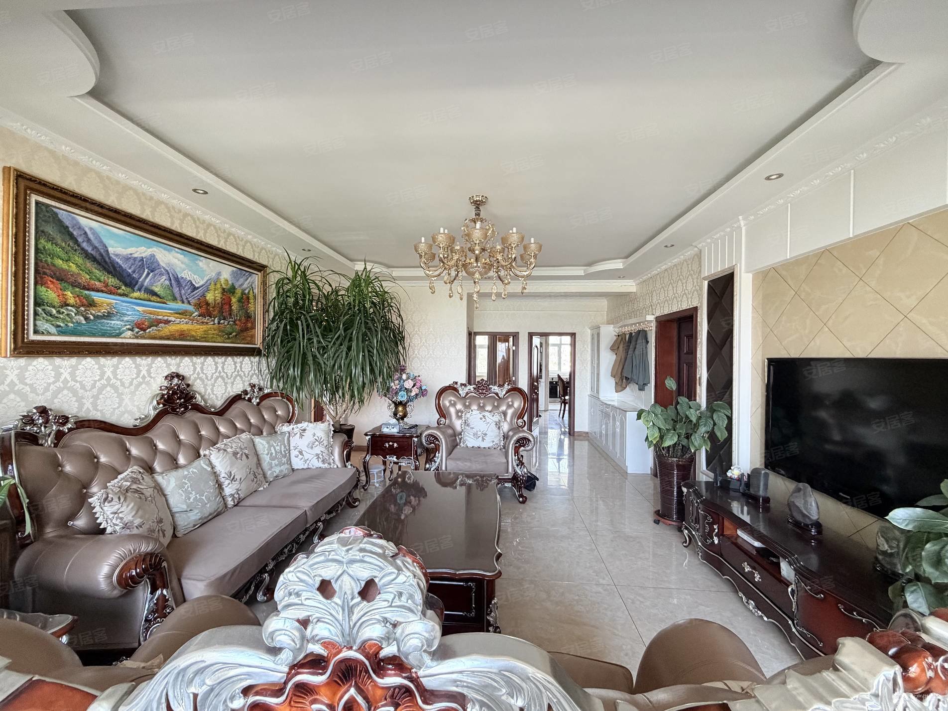 宁景苑3室2厅2卫146㎡东西249万