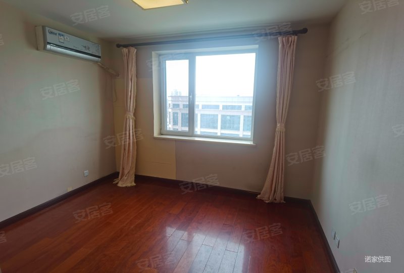 嘉海花园南向采光好中间好楼层购物方便近医院电梯房