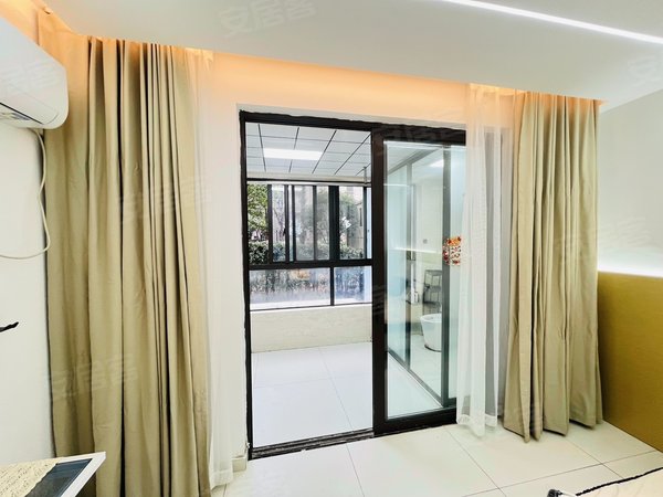 苏州吴中郭巷中海双湾花园(1期)朝阳带院子阳台 可短租押一付一 格林公园 月亮湾 尹山湖出租房源真实图片