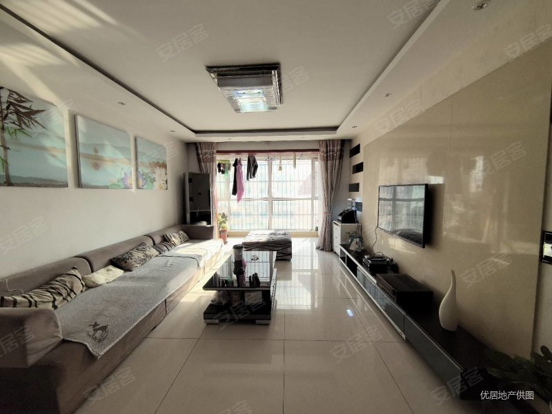 东新苑117平三室可贷款家具家电放下拎包入住开小49中