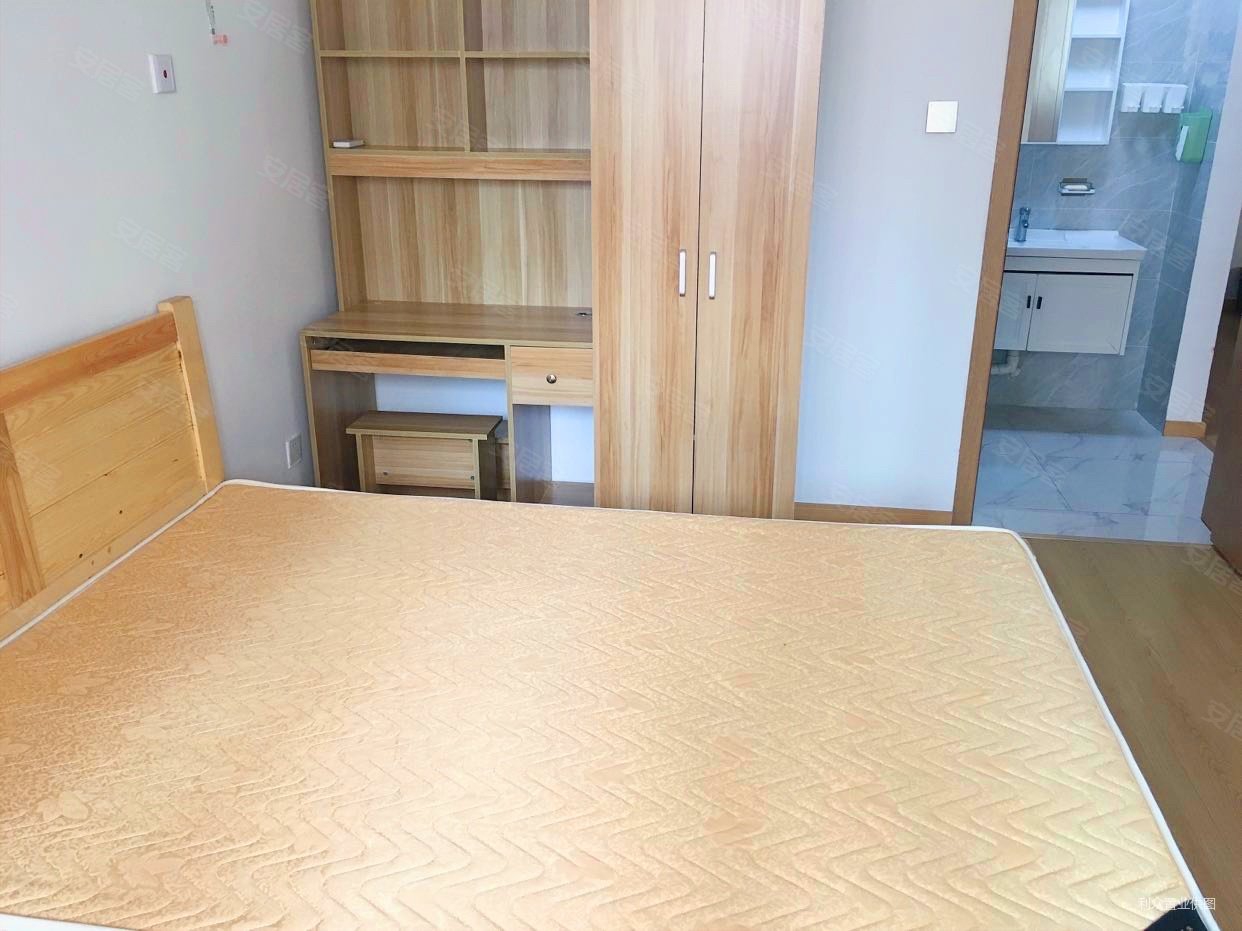 枫霞雅苑两室一厅 有房产证 电梯房 业主急卖