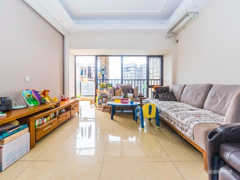 深圳房产网>深圳二手房>龙岗二手房>坂田二手房>信义御珑豪园>800_600