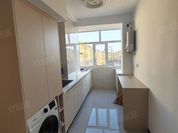 包头青山九星电子大厦富强路四号街坊富强路4号街坊五楼二室一厅精装全套家具家电1250包暖出租房源真实图片