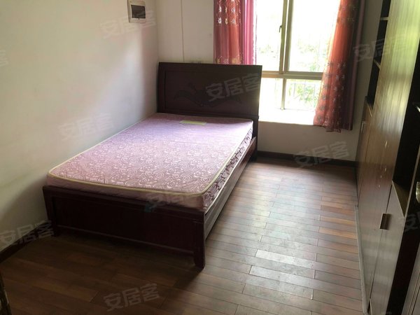 【多图】豪景苑,新区租房,实拍 豪景苑 别墅五房 花都广场附近 可办公