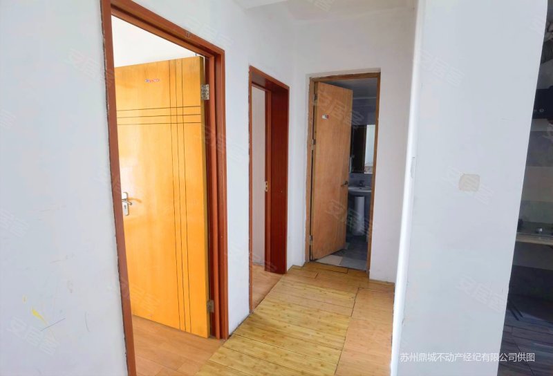 ( 精装修 )( 带车位 )( 价钱可谈 ),东港花园二手房,105万,2室2厅,1卫