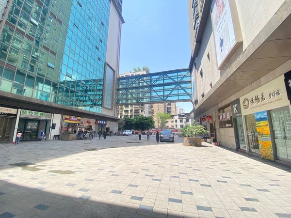 泽胜中央广场图片