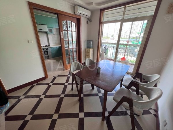 上海闵行莘庄南广场江南苑江南苑 出门就是地铁一号线!出行方便!