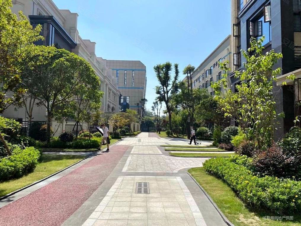 成都房产网>成都二手房>双流二手房>棠湖二手房>香楠国际>