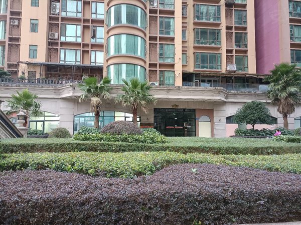 贵阳云岩大营坡紫金庄园大营路 紫金庄园 可办公 开会所等 毛坯 电梯