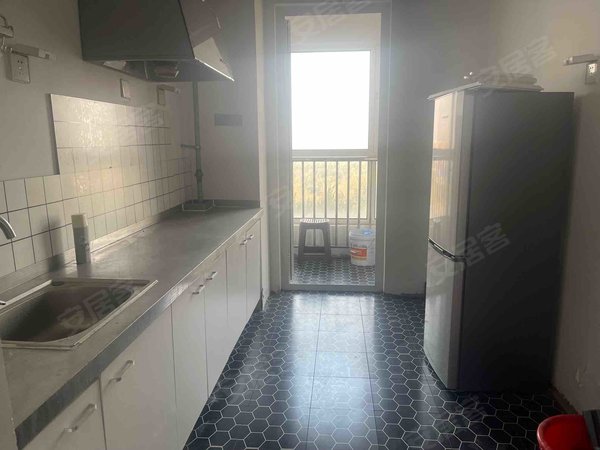 天津西青中北王顶堤馨苑王顶堤馨苑 4室1厅1卫 南北通透 132平 电梯房