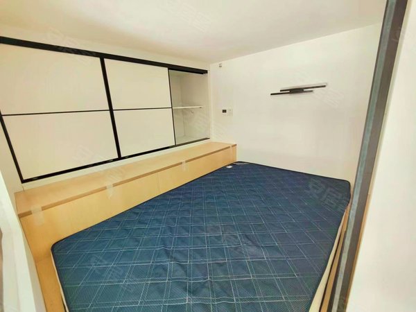深圳龙岗平湖广源大厦(商住楼)地铁上的两房公寓  齐全出租出租房源