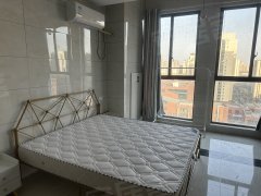 晶宫公寓精装修拎包入住可短租采光优秀居住舒适！！