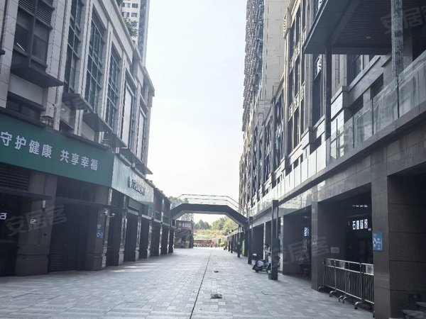 深圳龙岗坪地君胜熙珑山(商住楼)龙岗坪地 君胜熙龙山公寓1房1厅1厨1