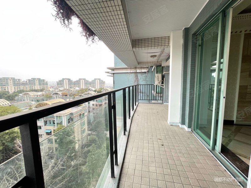 必看好房中海名城电梯小洋房超大阳台高楼层采光好