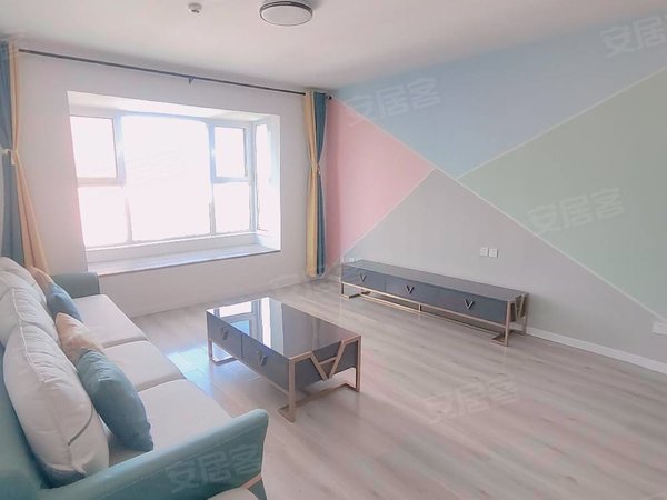 青岛黄岛隐珠心怡海景苑红星美凯龙旁,新小区人车分流,精装套三出租