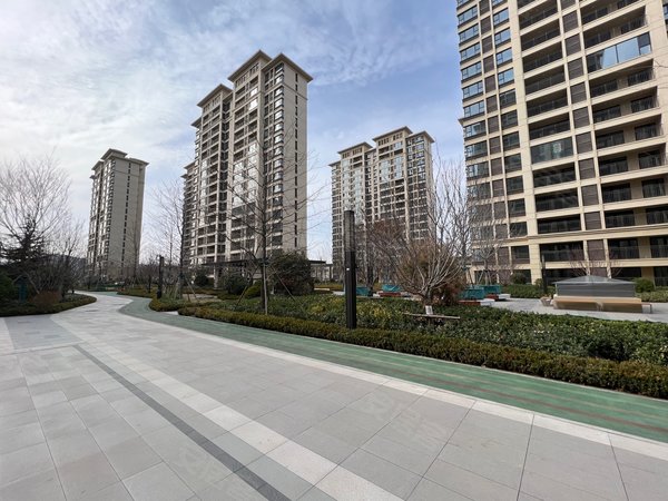 青岛即墨鳌山卫镇远洋山水远洋山水  离地铁学校近  生活方便  家电都