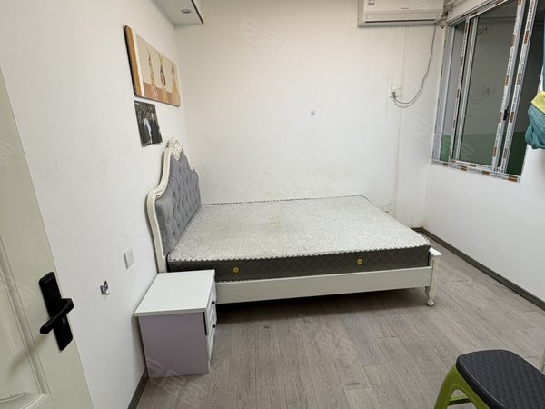 常州钟楼新闸联创港悦府自己家房子港悦府大小房间独卫都有价格不等随时看房拎包入住出租房源真实图片
