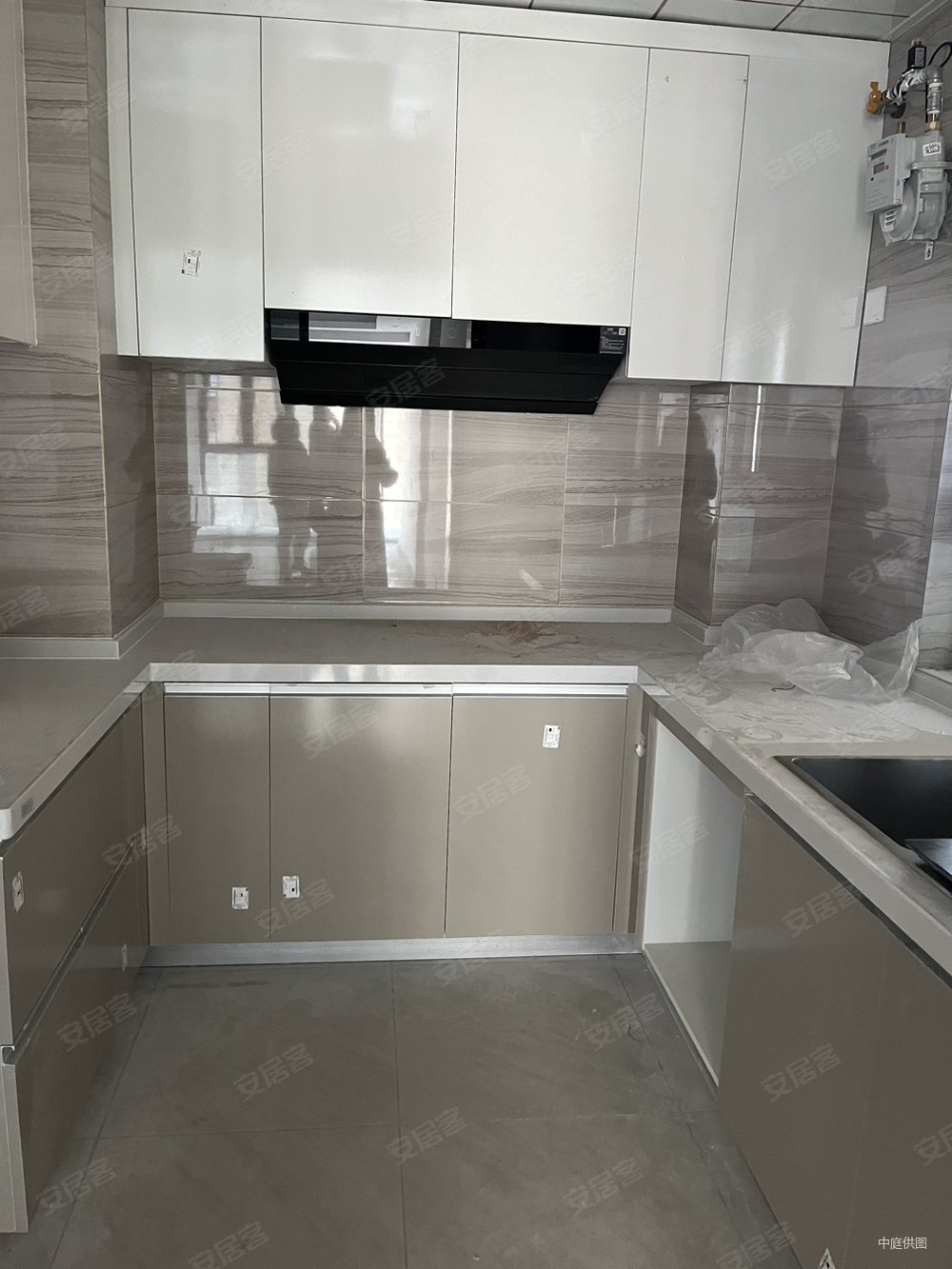 碧桂园珑悦天宸3室2厅2卫110㎡南北82万