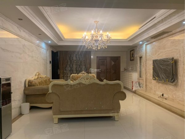 泉州丰泽丰泽街南益西湖豪庭南益西湖豪庭 4室2厅2卫 南北通透 192平