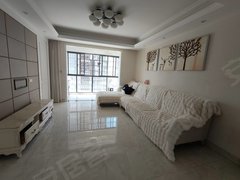 鹰潭贵溪贵溪城区印象城附近港汇府邸，精装三房家电齐全，拎包入住。出租房源真实图片
