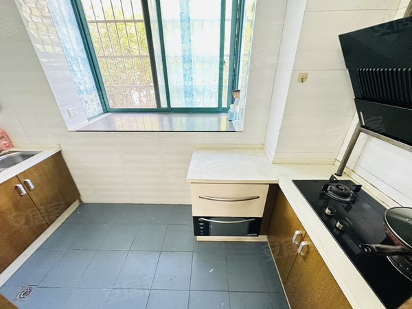 金华婺城婺城江南紫岚苑紫岚苑，中国联通保时捷旁，3房2厅2厅，带阳台带车位带附房出租房源真实图片