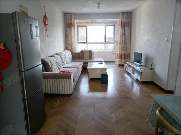 枣庄峄城城东区域鸿鑫丽景南区鸿鑫丽景,拎包入住,家具家电齐全,电梯