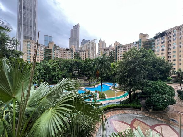 深圳福田福田中心区中海华庭中海华庭,精装3房有固定车位,拎包入住