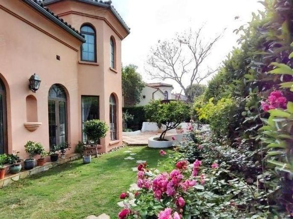 上海浦东唐镇圣马丽诺桥语别墅精装带地暖 保养很好 不靠马路 菲律宾