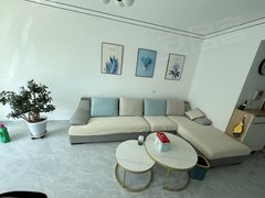 荣成市石岛开发区凤凰湖B区精装修2居室出租房源真实图片