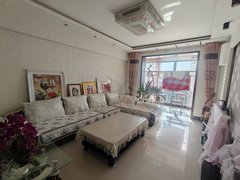 庆阳西峰西峰城区向阳小学附近，精装三居室家具家电齐全拎包入住。出租房源真实图片