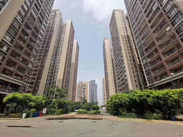 深圳宝安沙井名豪丽城沙井花园小区,车位充足,商业中心,居住方便出租