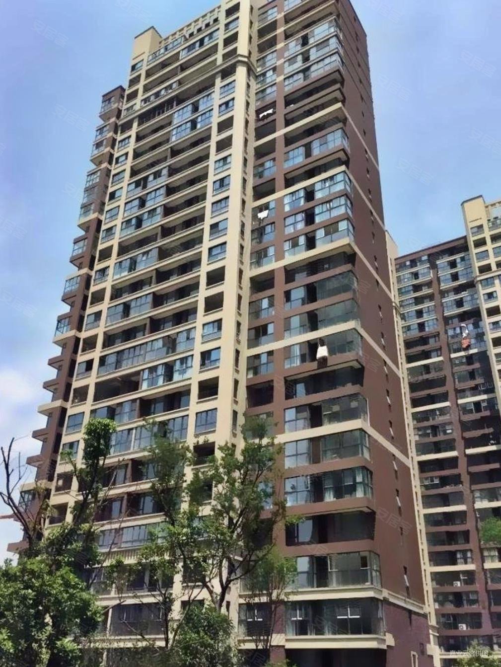 金地湖城艺境3室2厅1卫87.04㎡南北223万