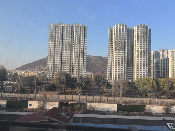 连云港连云平山山水华府山水华府 一室精装 出门院前小学 紧邻墟沟西