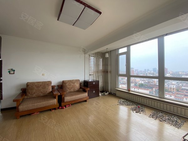 沈阳沈河五爱街泊岸华庭近二中七 中 泊岸华庭 两室 南北通透 格局好