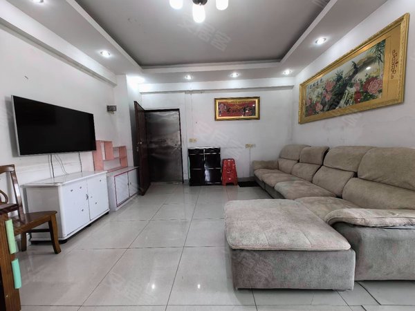 深圳龙华龙华区政府福兴大厦茜坑站800米 福城天虹后面 电梯大三房