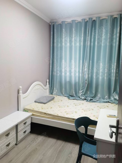 龙山众安山水苑130平112四室两厅两卫