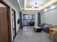 两室一厅朝南，金邦国际旁，可以短租，京商商贸城K区精装修