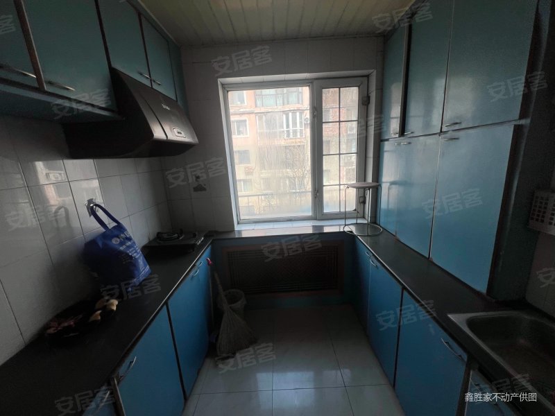 一环旁大东荣城花园南北通透三室两厅多层四楼有钥匙