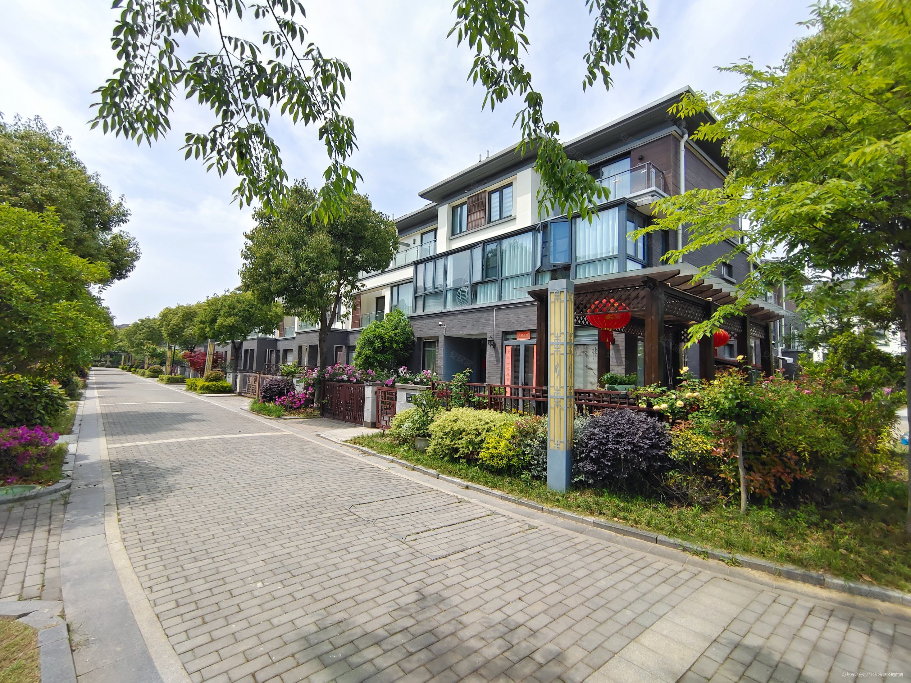 水月周庄下叠别墅带花园40平南北通透满五