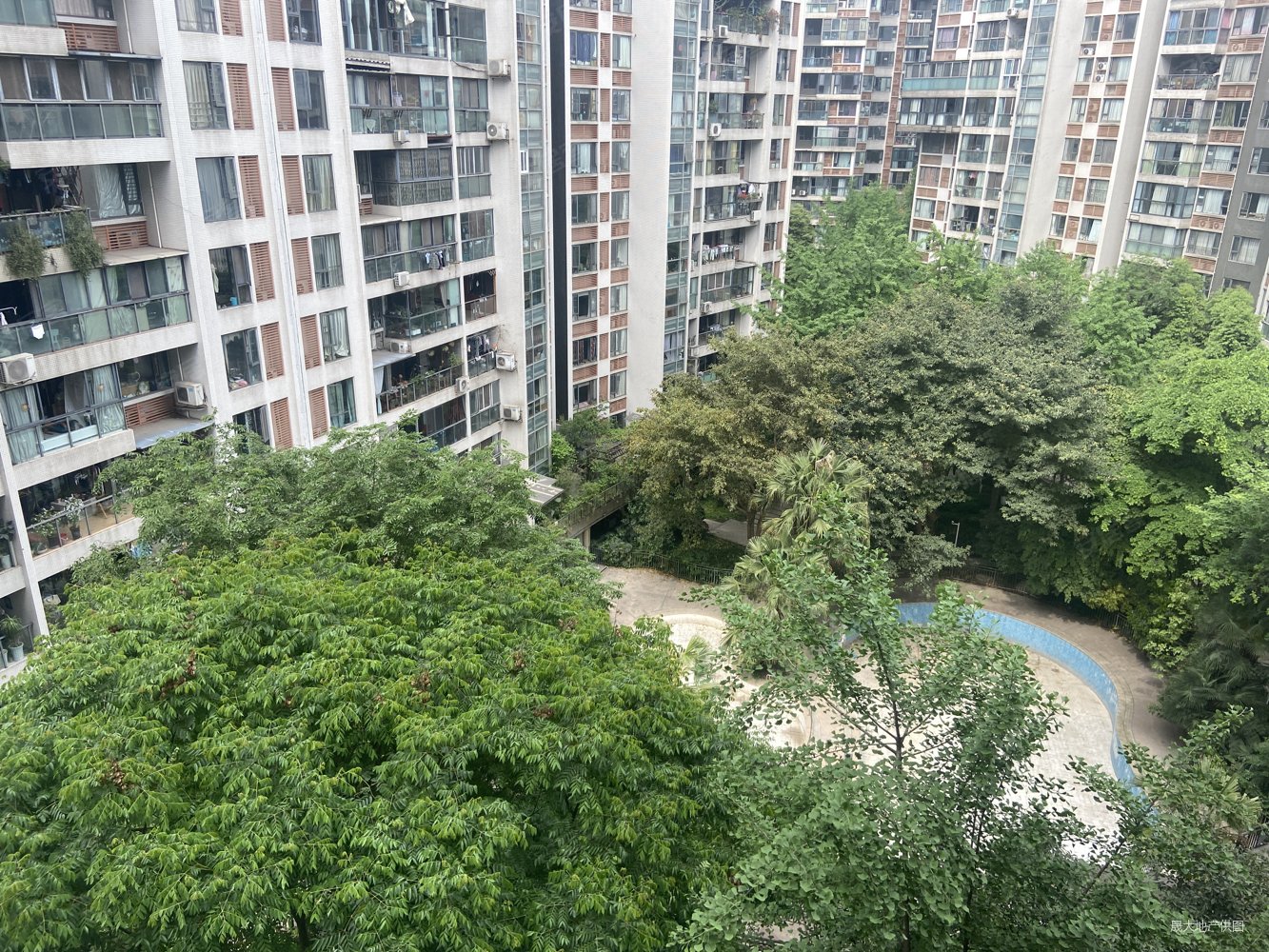 白鸽岛尚3室2厅2卫126.87㎡南北151万