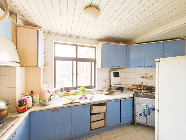 【多图】国泰公寓,福州南路租房,太古广场旁!