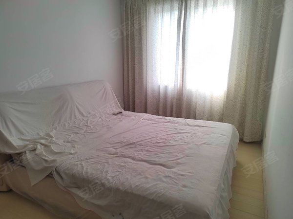 火车北站租房,蓝色经典,出租,带全套家具家电,房子保养好,盘龙租房