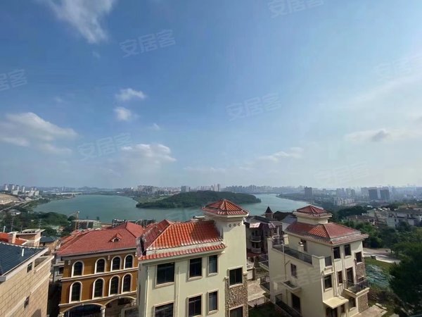 南宁青秀仙葫碧丽山庄青秀江景豪华大别墅800平,带电梯 ktv 配套齐全