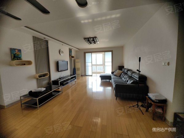 电梯房10楼杰瑞花园3居室飞机户型有车库车位有地暖